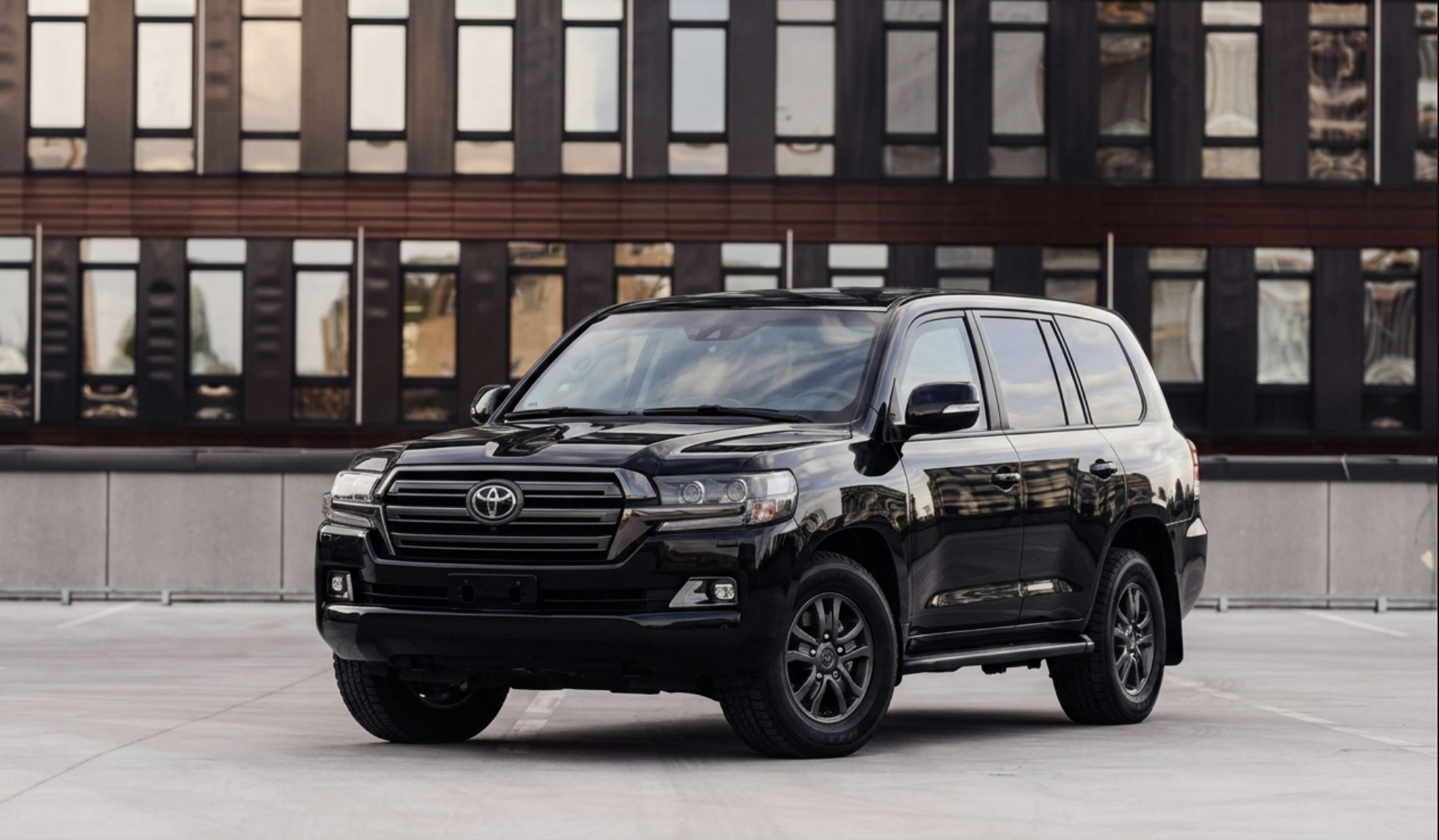 Armored Toyota Land Cruiser V8 hire in Nairobi