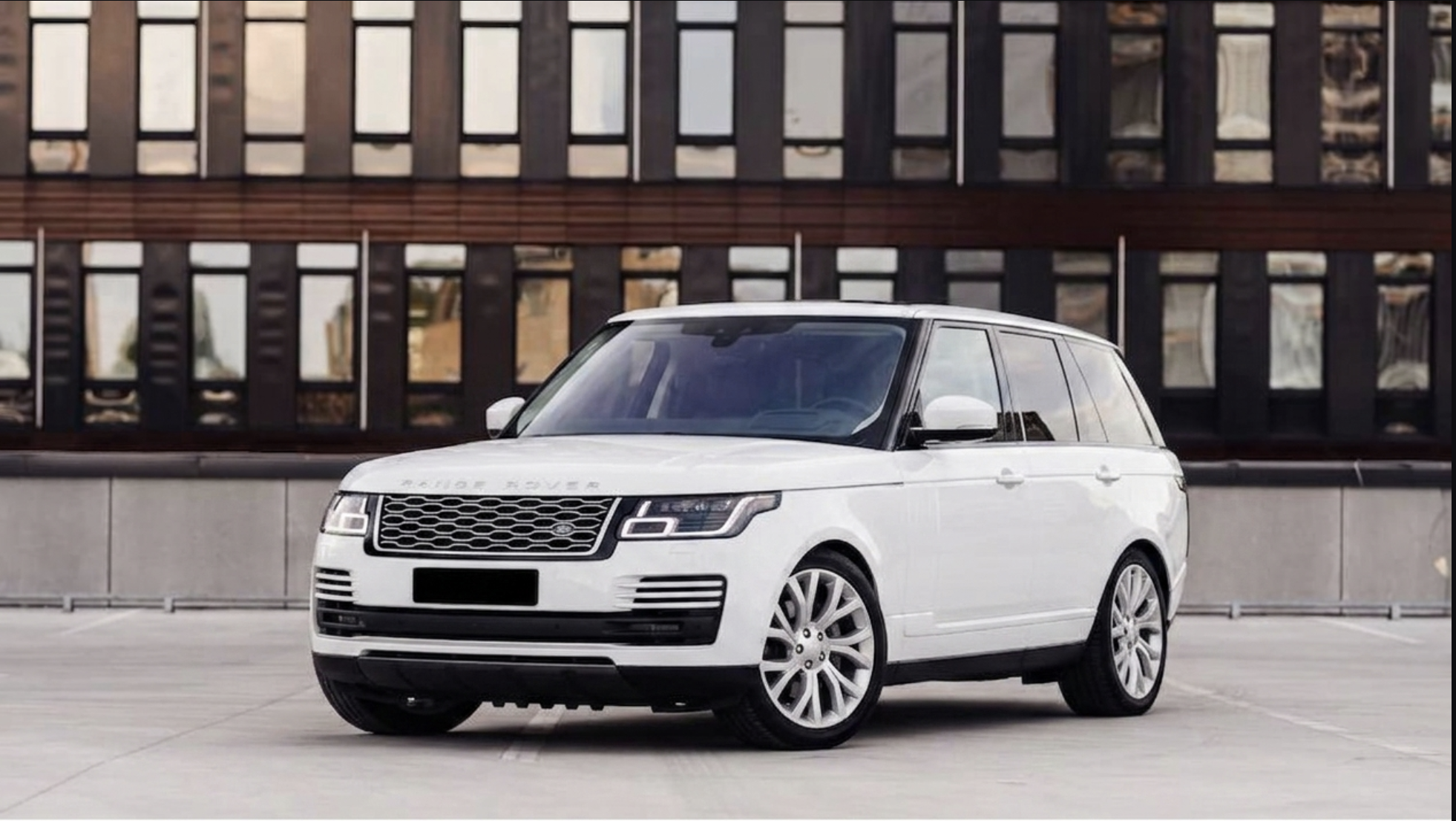 Range Rover Vogue hire in Nairobi — luxury SUV