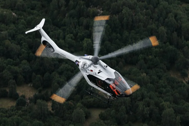 Helicopter charter hire in Kenya — private aircraft